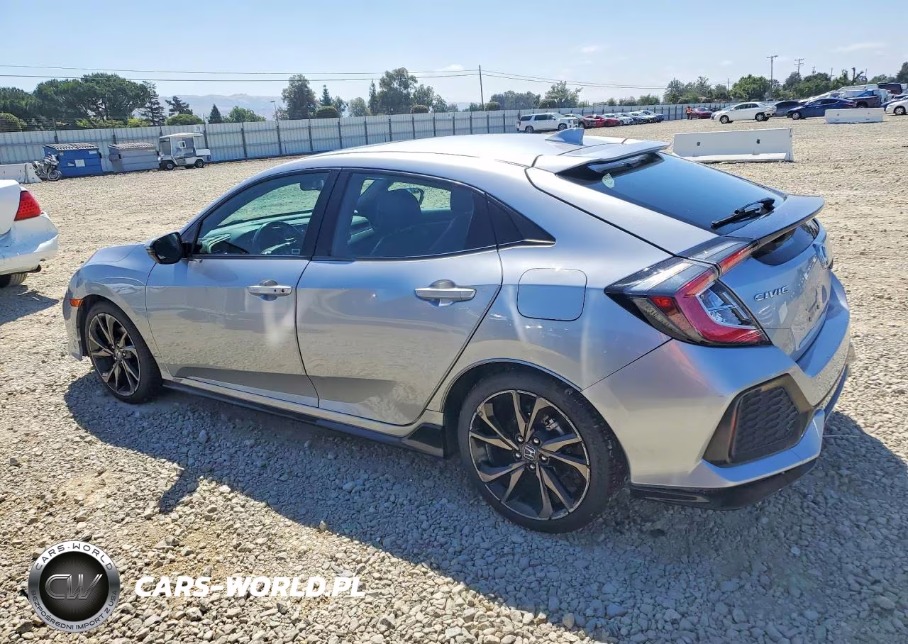 2018 Honda Civic Sport Touring VIN:SHHFK7H93JU403696 - 2