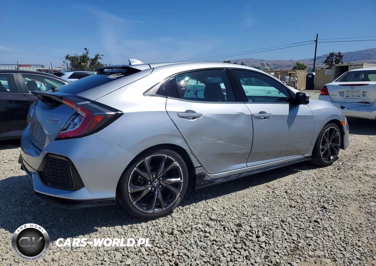 2018 Honda Civic Sport Touring VIN:SHHFK7H93JU403696 - 3
