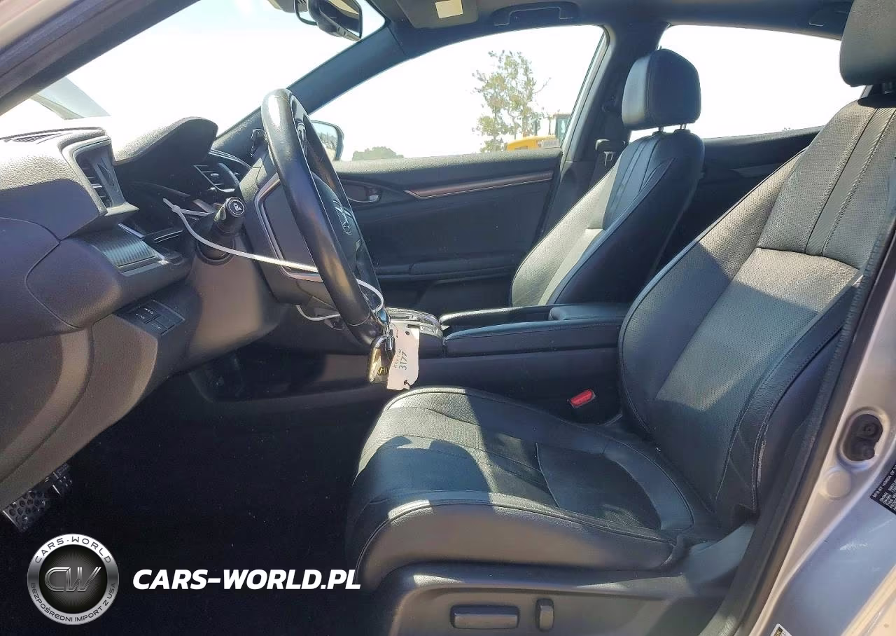 2018 Honda Civic Sport Touring VIN:SHHFK7H93JU403696 - 7