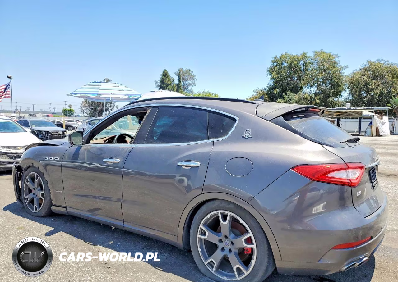 2018 Maserati Levante Sport VIN:ZN661XUS4JX302510 - 2
