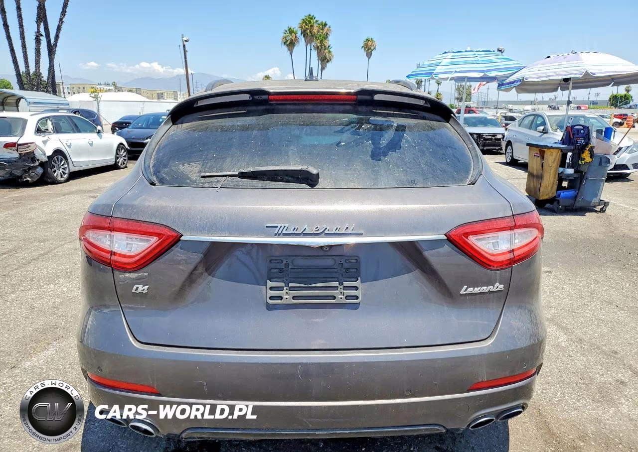 2018 Maserati Levante Sport VIN:ZN661XUS4JX302510 - 6