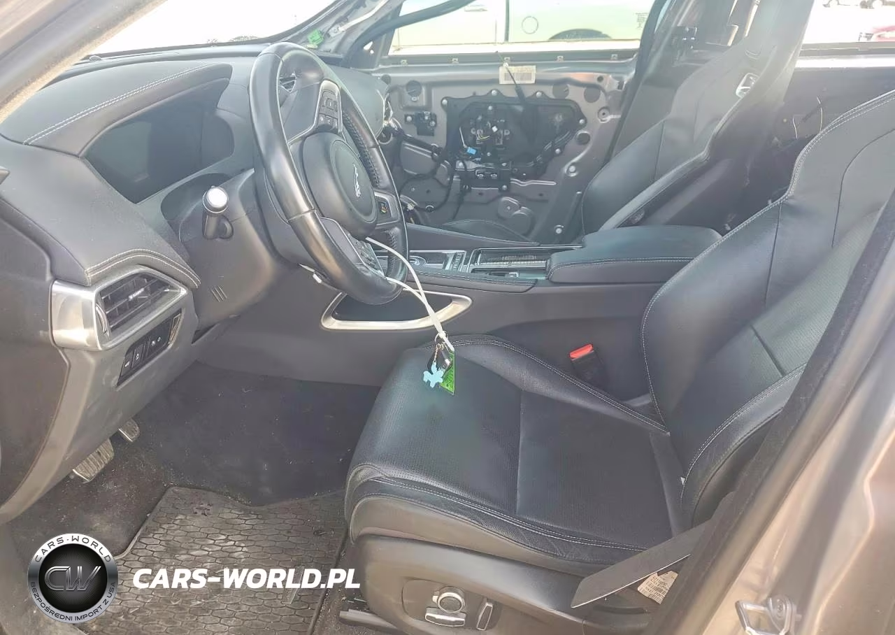 2020 Jaguar F-Pace S VIN:SADCM2FV9LA633311 - 7