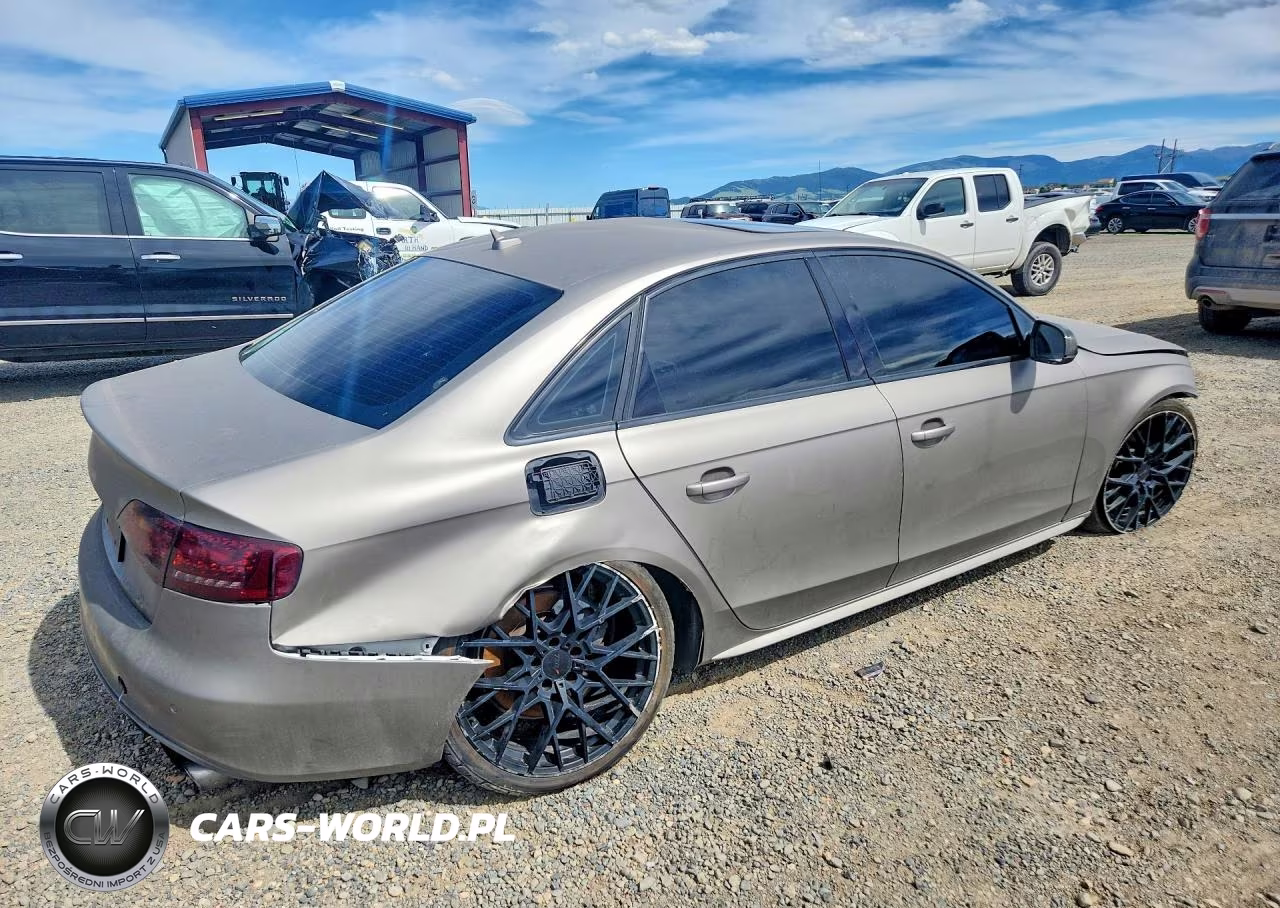 2011 Audi S4 Premium Plus VIN:WAUBGAFL5BA060331 - 3
