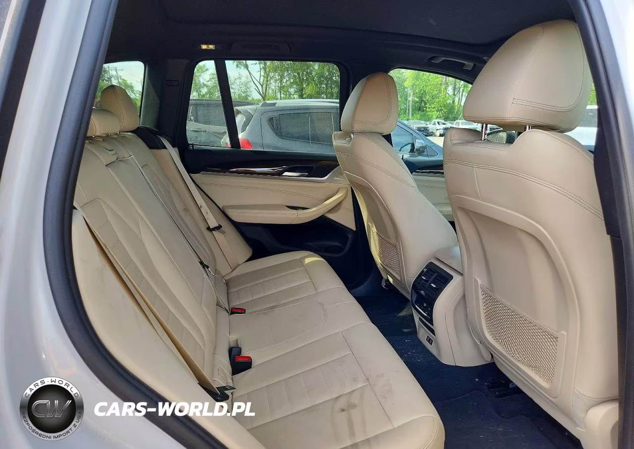 2020 BMW X3 xDrive30I VIN:5UXTY5C05LLT35643 - 10
