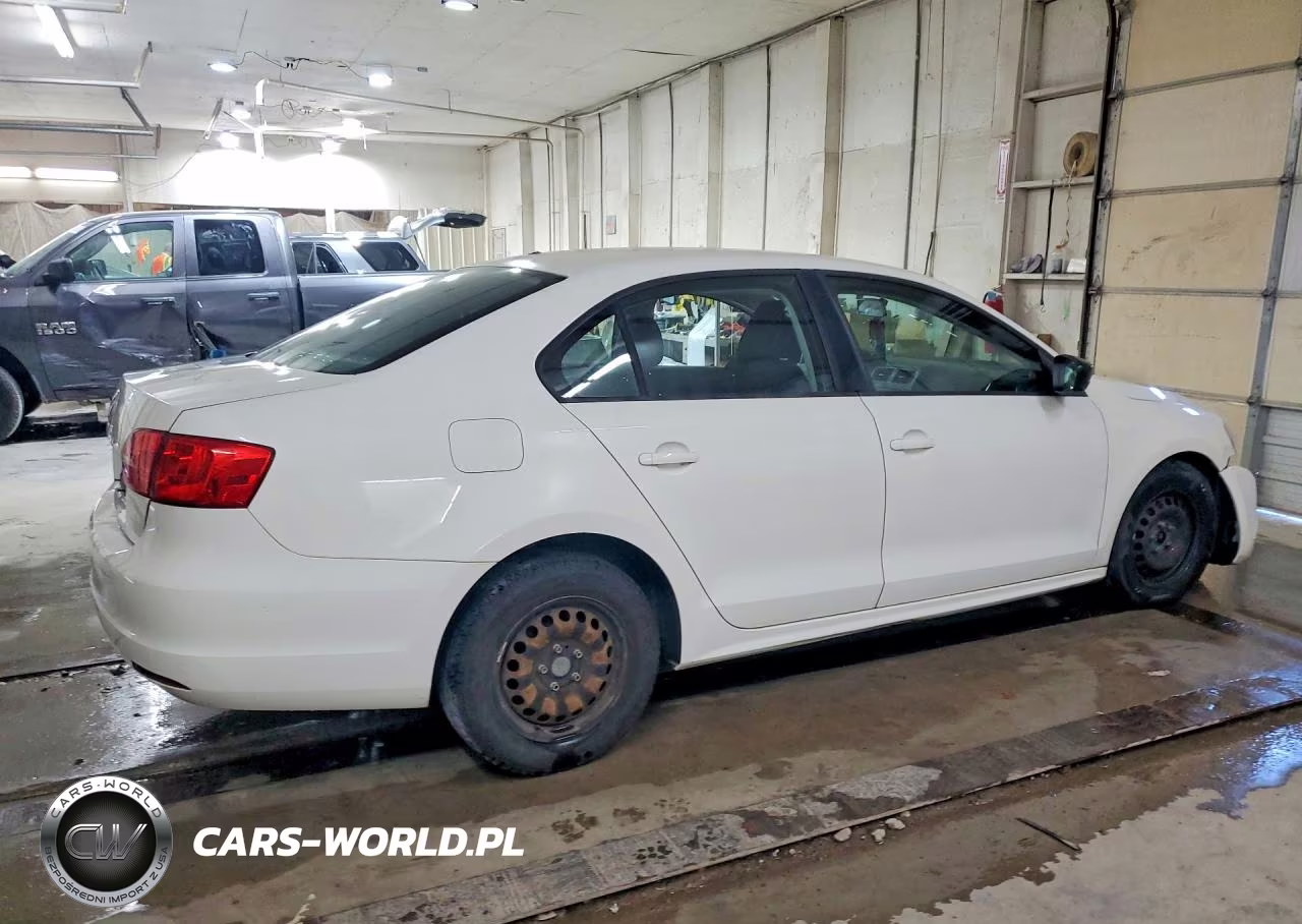 2013 Volkswagen Jetta Base VIN:3VW2K7AJ1DM203496 - 3