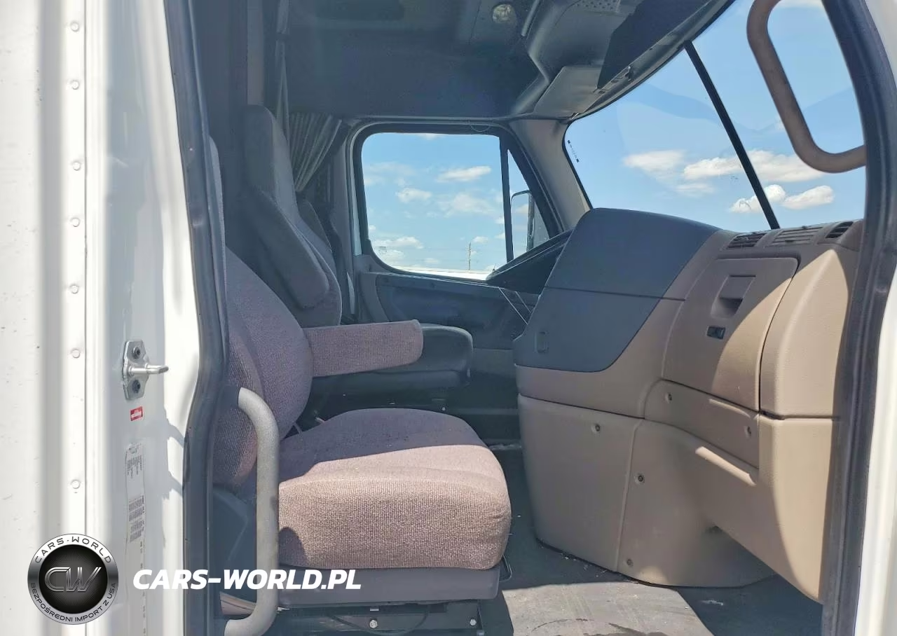 2015 Freightliner Cascadia Semi Truck VIN:3AKJGLD50FSGH8080 - 5