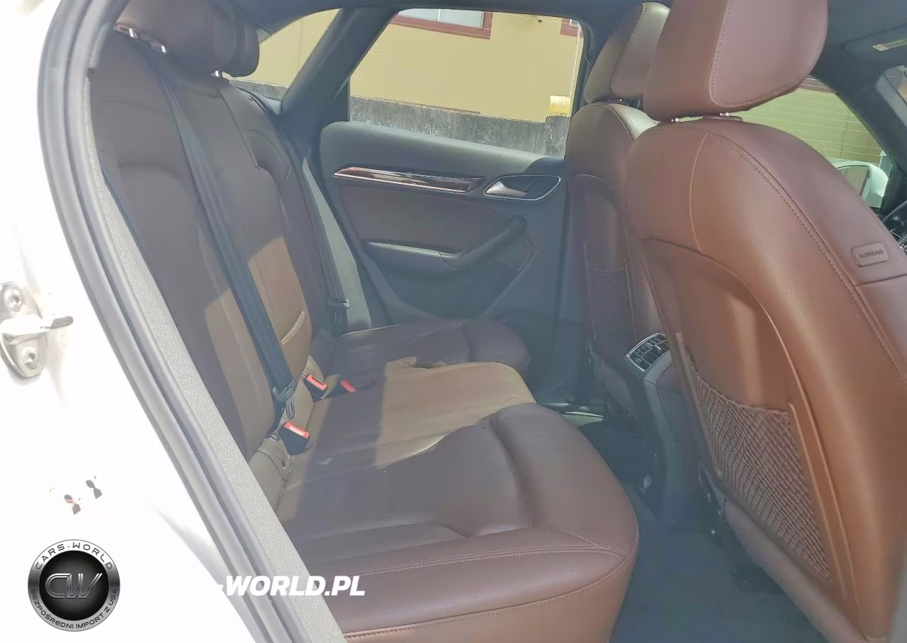2016 Audi Q3 Premium Plus VIN:WA1EFCFS8GR022262 - 10