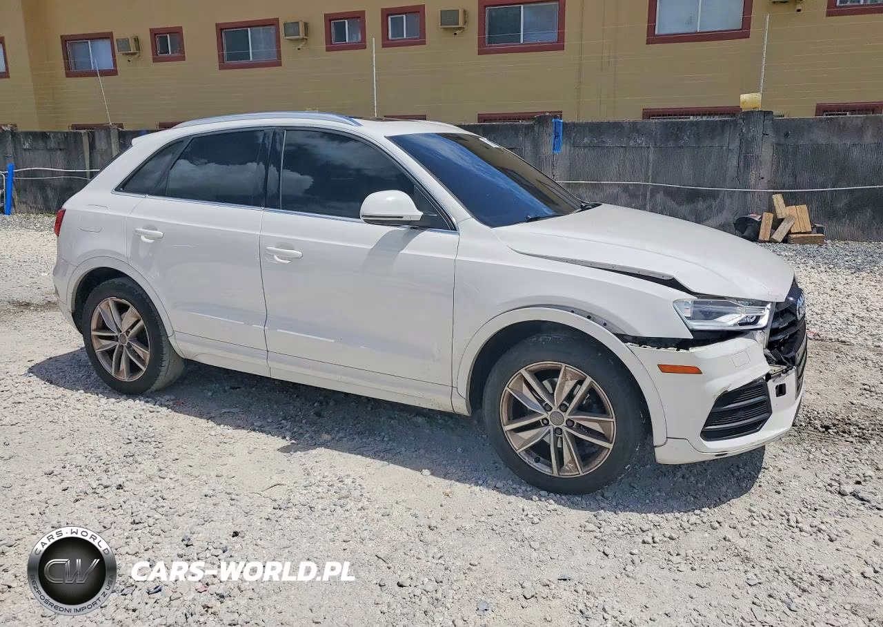 2016 Audi Q3 Premium Plus VIN:WA1EFCFS8GR022262 - 4