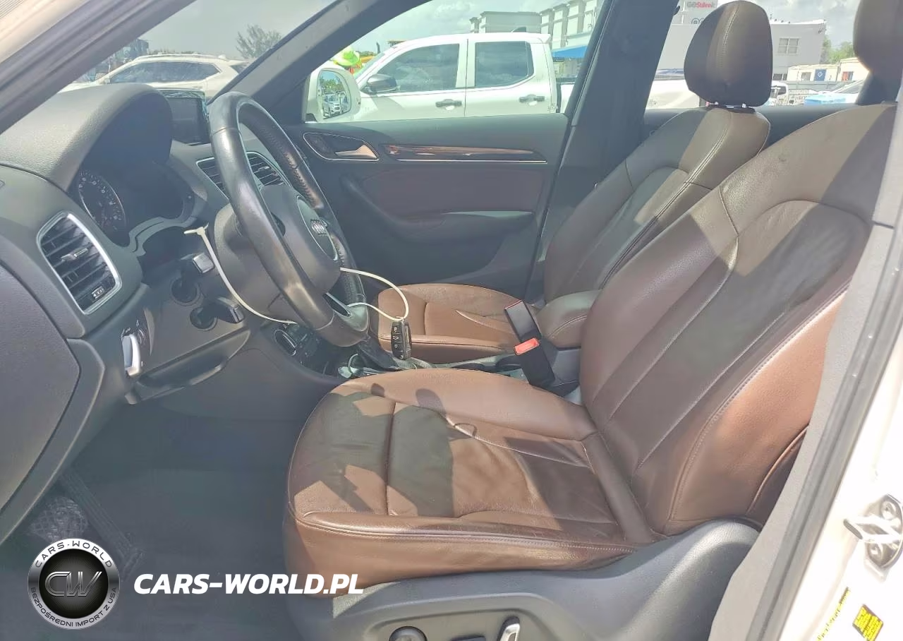 2016 Audi Q3 Premium Plus VIN:WA1EFCFS8GR022262 - 7