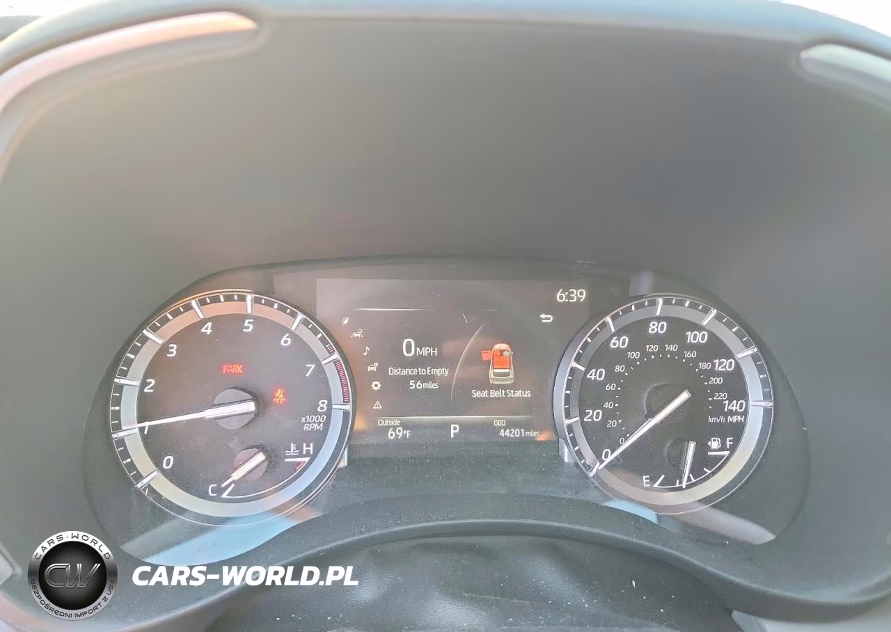2022 Toyota Highlander Xle VIN:5TDHZRBH2NS253762 - 9