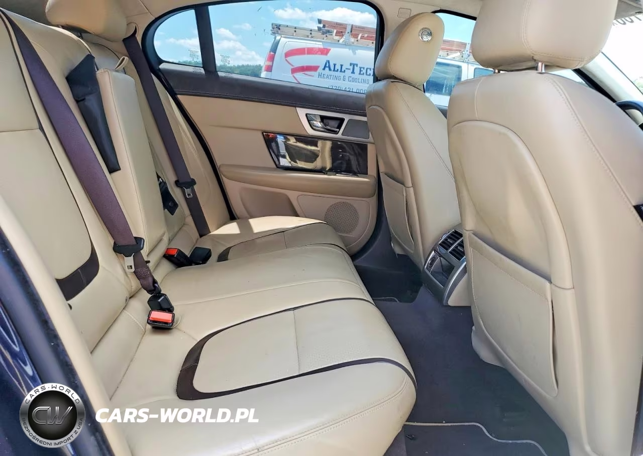 2015 Jaguar Xf 3.0 Sport VIN:SAJWA0F74F8U72614 - 10