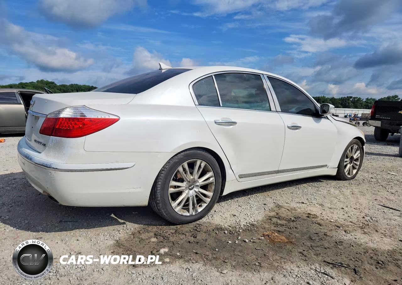 2011 Hyundai Genesis 4.6L VIN:KMHGC4DF9BU114033 - 3