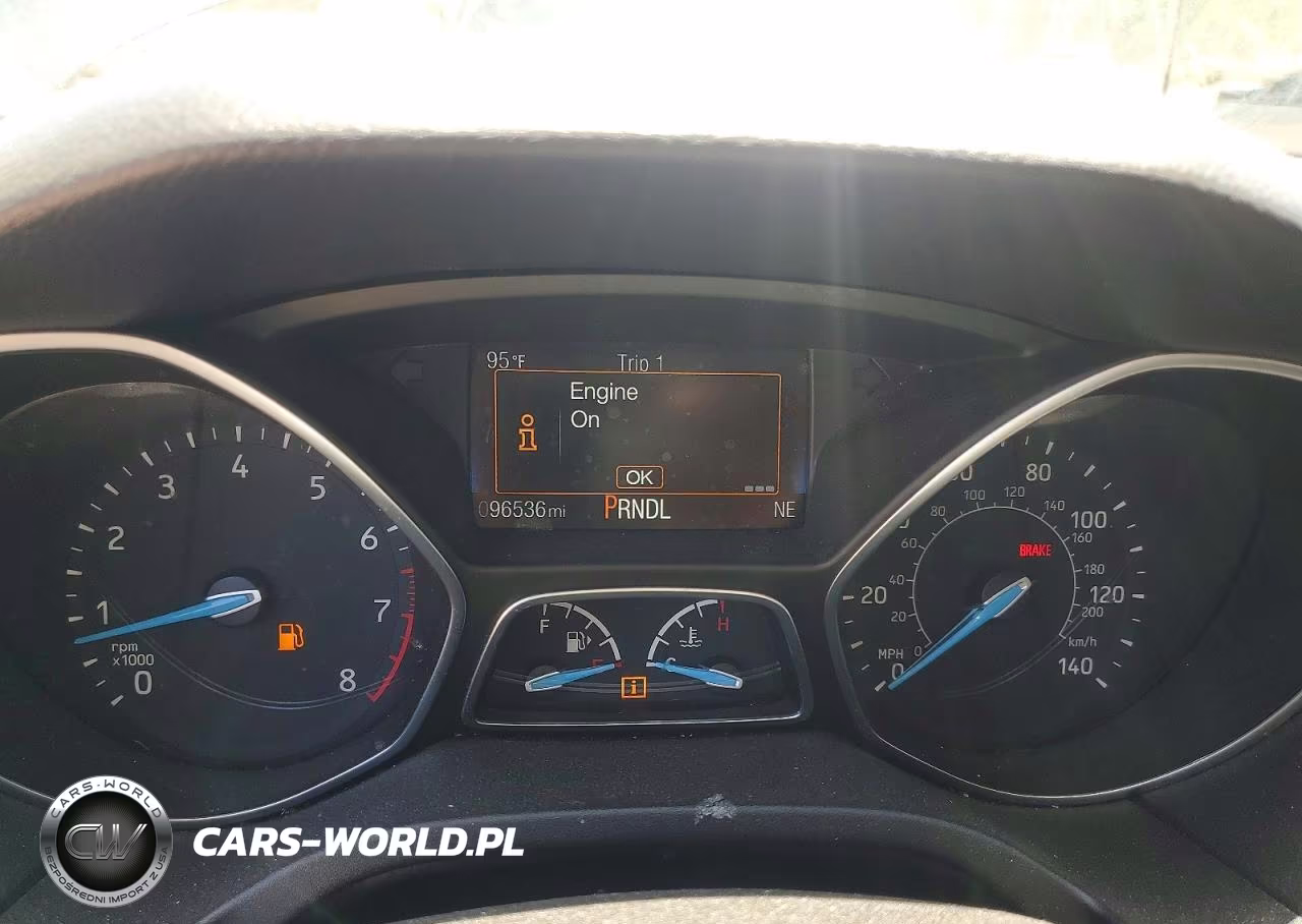 2018 Ford Focus Se VIN:1FADP3K21JL282846 - 9