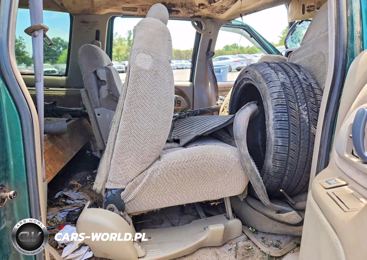1999 Chevrolet Suburban K1500 VIN:3GNFK16R2XG199002 - 11