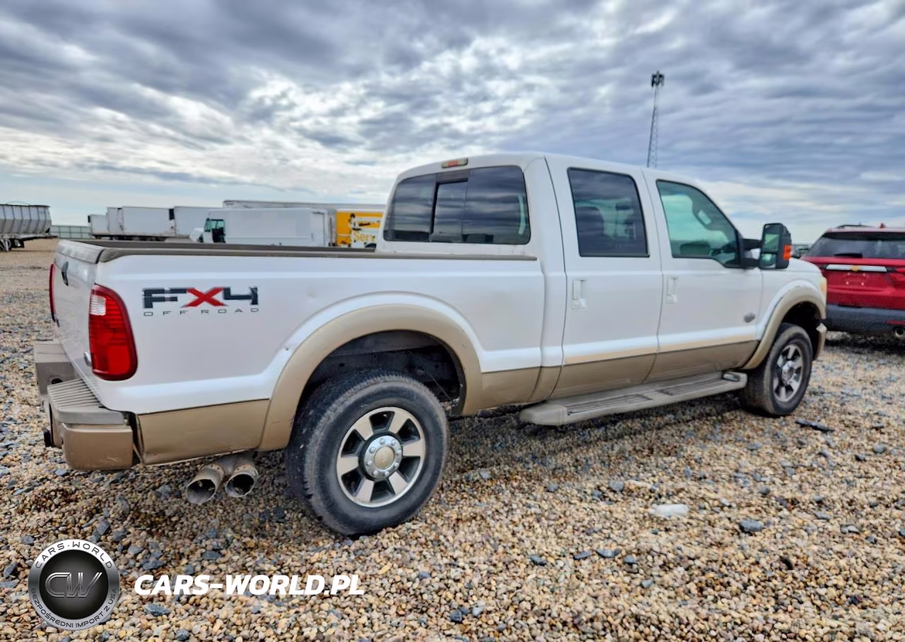 2011 Ford F250 Super Duty VIN:1FT7W2BT8BEA29817 - 3