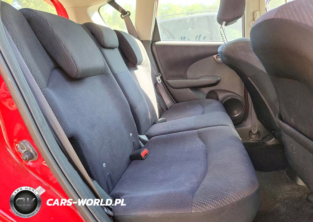 2012 Honda Fit Sport VIN:JHMGE8H50CC019163 - 10