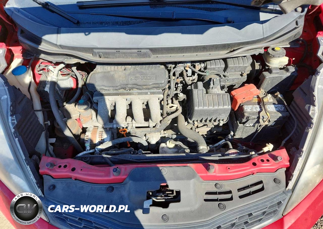 2012 Honda Fit Sport VIN:JHMGE8H50CC019163 - 11