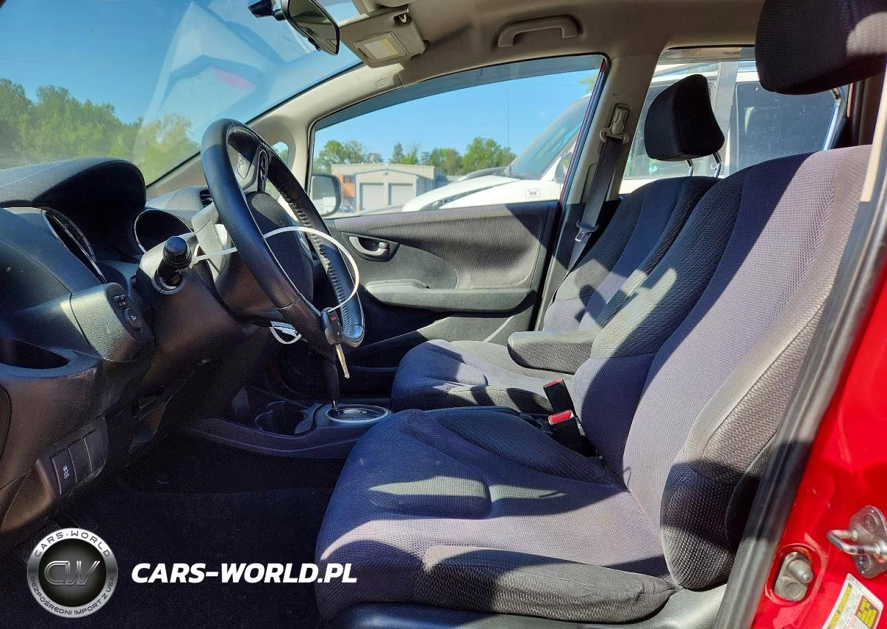 2012 Honda Fit Sport VIN:JHMGE8H50CC019163 - 7