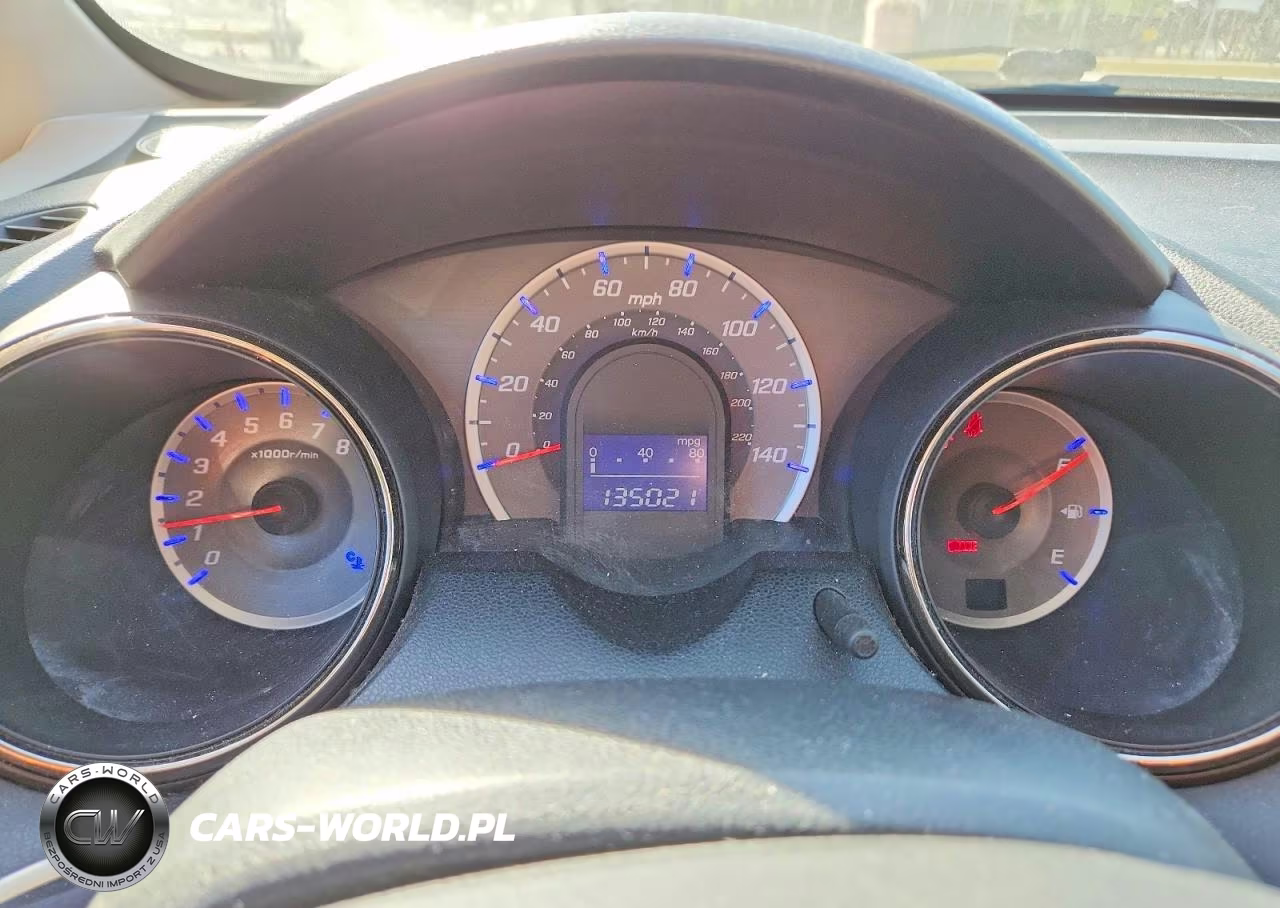 2012 Honda Fit Sport VIN:JHMGE8H50CC019163 - 9
