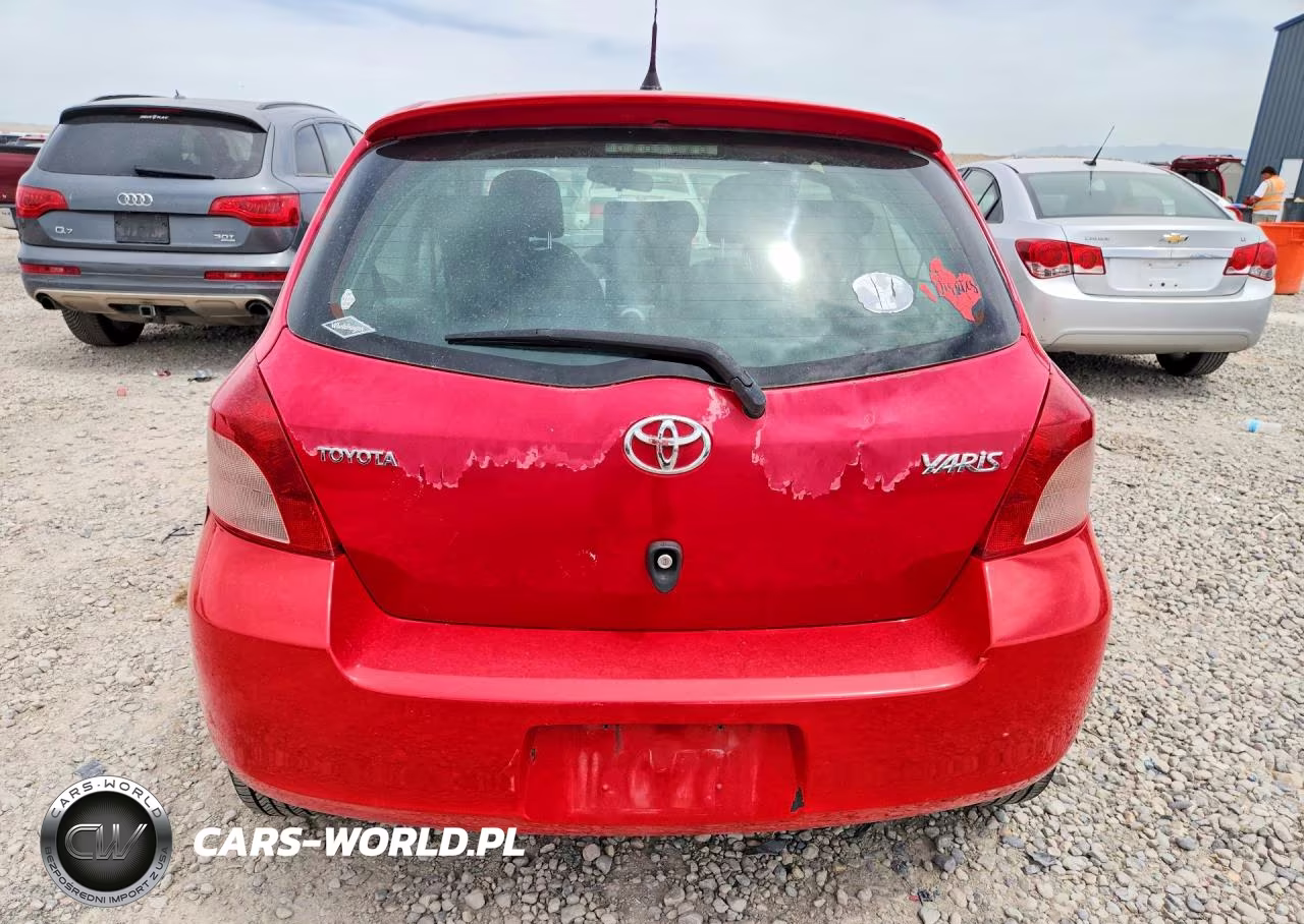 2007 Toyota Yaris Base VIN:JTDJT903X75037595 - 6
