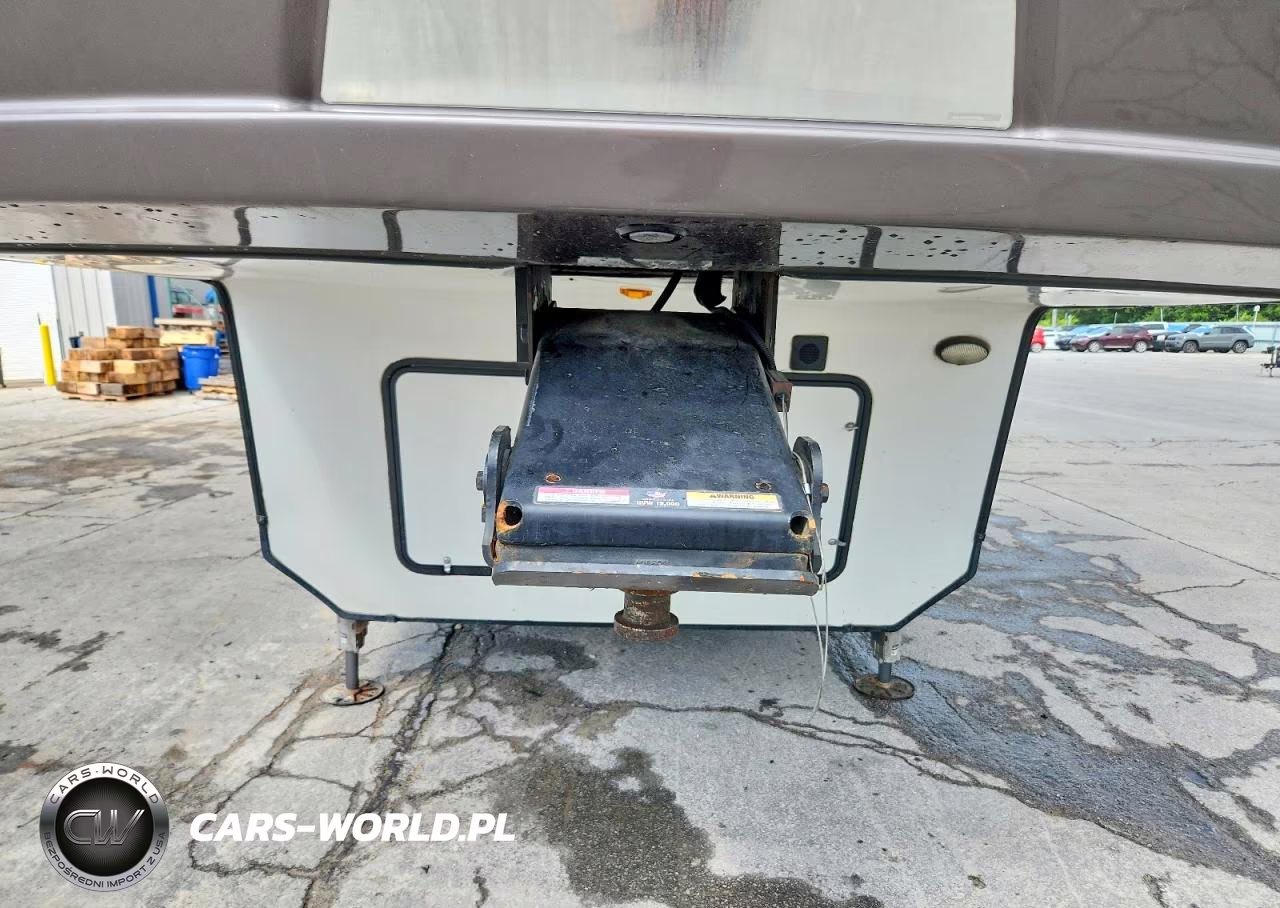 2020 Keystone Montana Camper VIN:4YDF37927L4702910 - 7