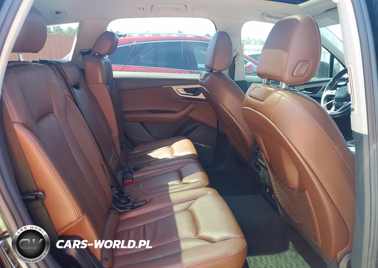 2019 Audi Q7 Premium Plus VIN:WA1LHAF76KD020551 - 11