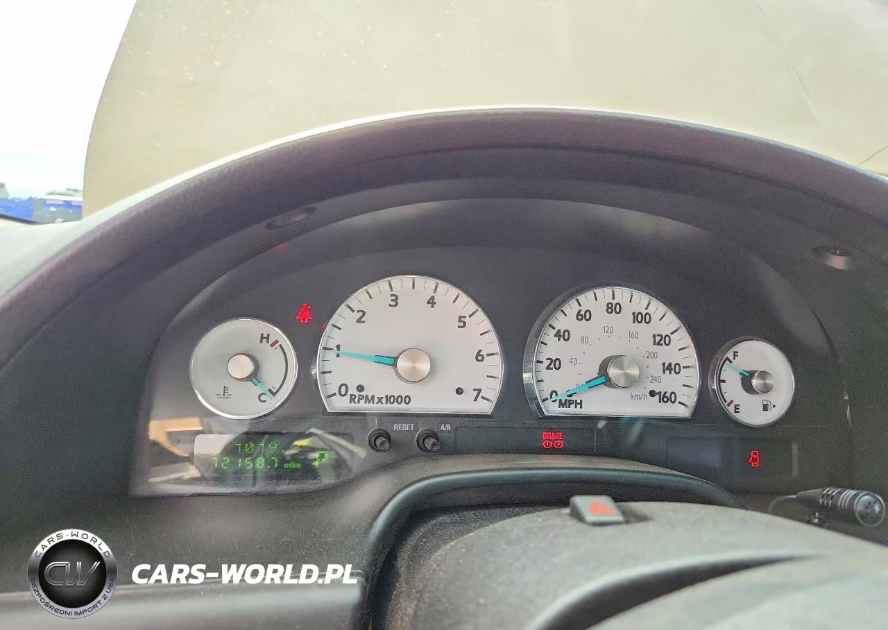 2005 Ford Thunderbird VIN:1FAHP60A45Y107724 - 9