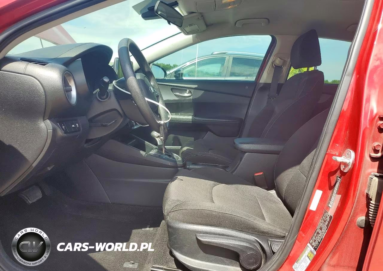 2019 Kia Forte Lxs VIN:3KPF24AD3KE065853 - 7