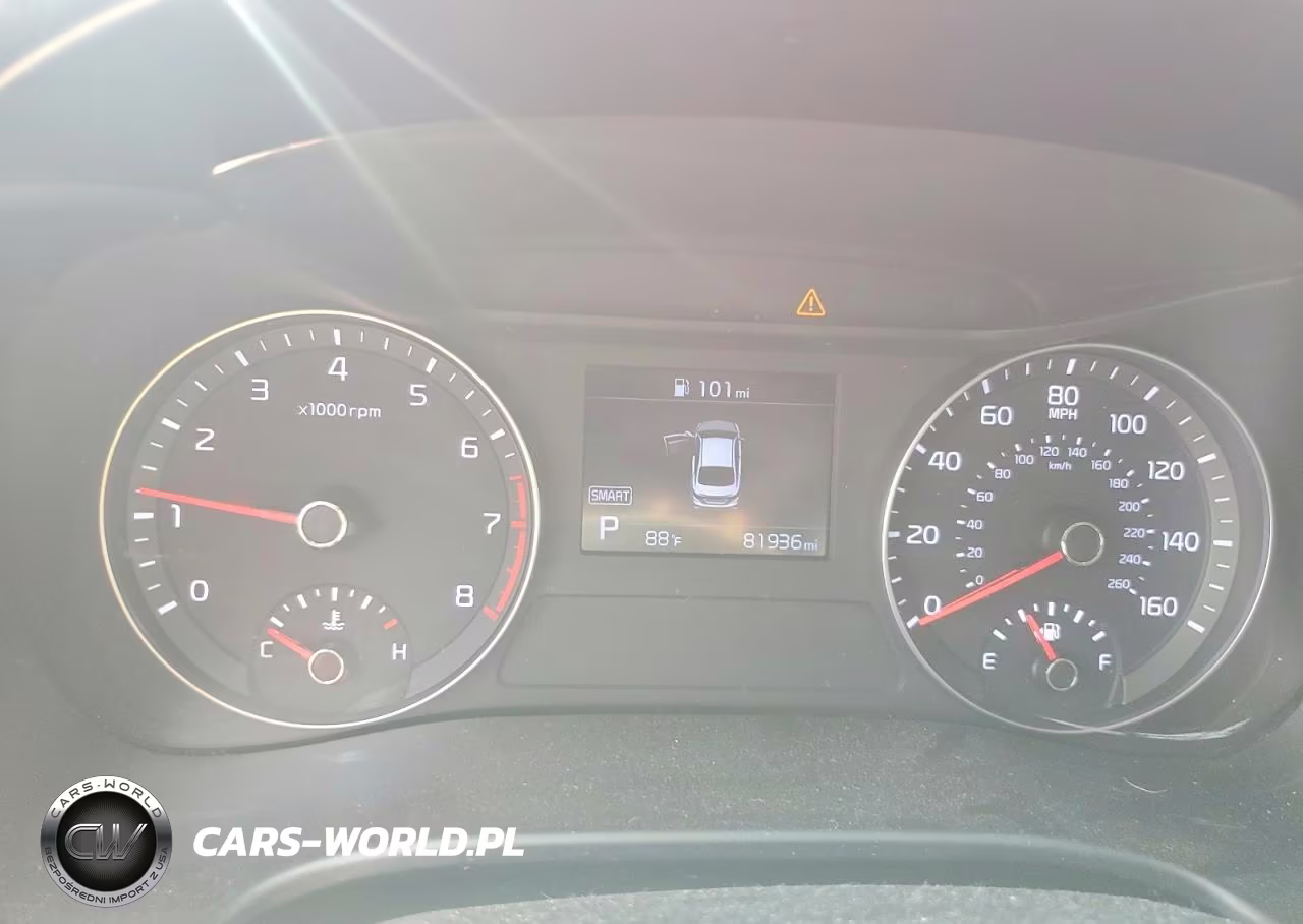 2019 Kia Forte Lxs VIN:3KPF24AD3KE065853 - 9