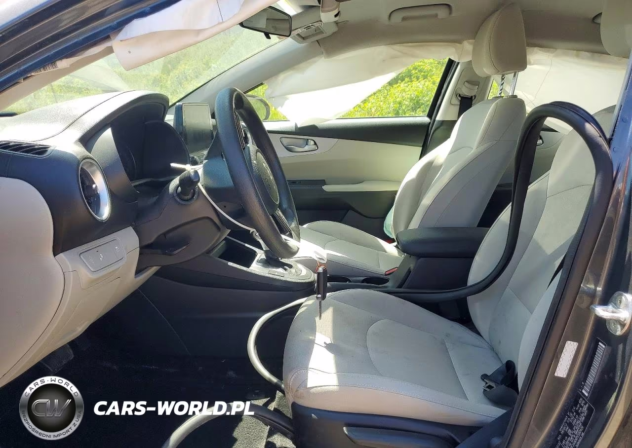 2023 Kia Forte Lxs VIN:3KPF24AD6PE580420 - 7