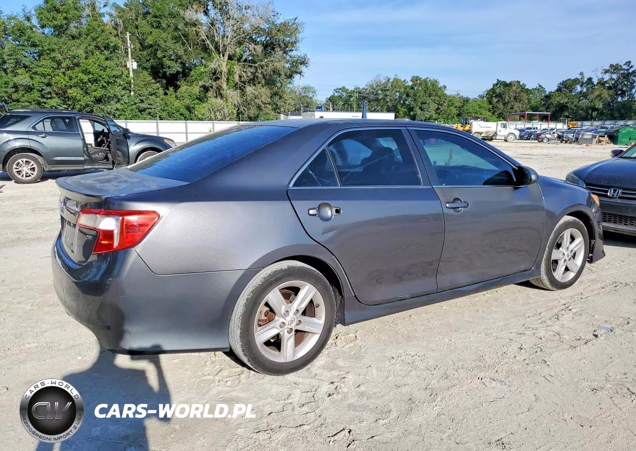 2012 Toyota Camry Se VIN:4T1BF1FK3CU165068 - 3