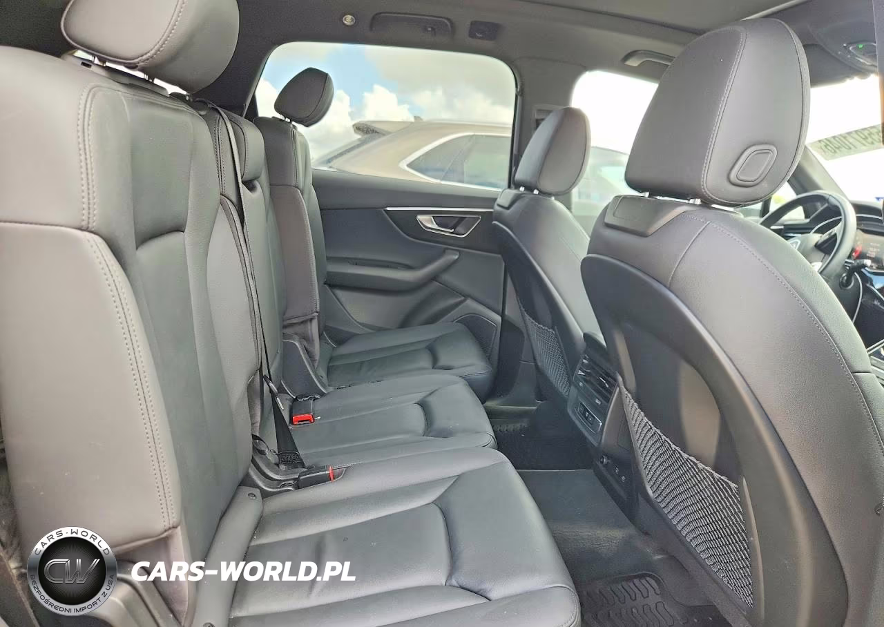2021 Audi Q7 Premium Plus VIN:WA1LXAF76MD030826 - 11
