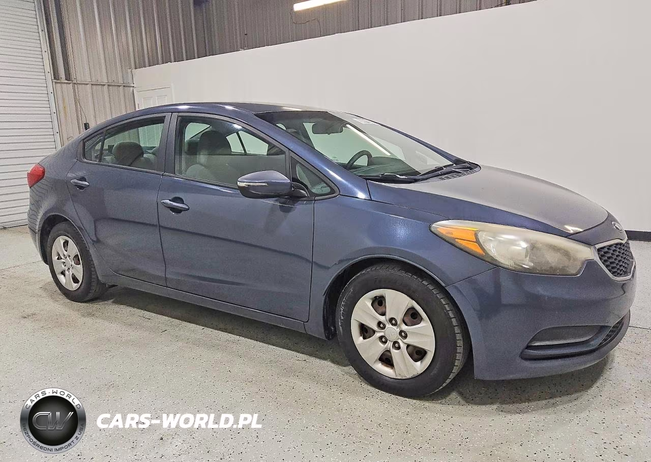 2016 Kia Forte Lx VIN:KNAFX4A63G5553042 - 4