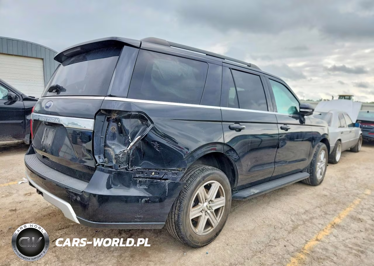 2018 Ford Expedition Xlt VIN:1FMJU1HT9JEA45273 - 3