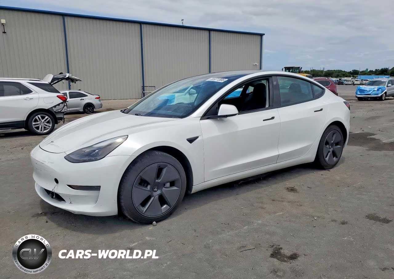 2021 Tesla Model 3 – zdjęcie 1 z 12