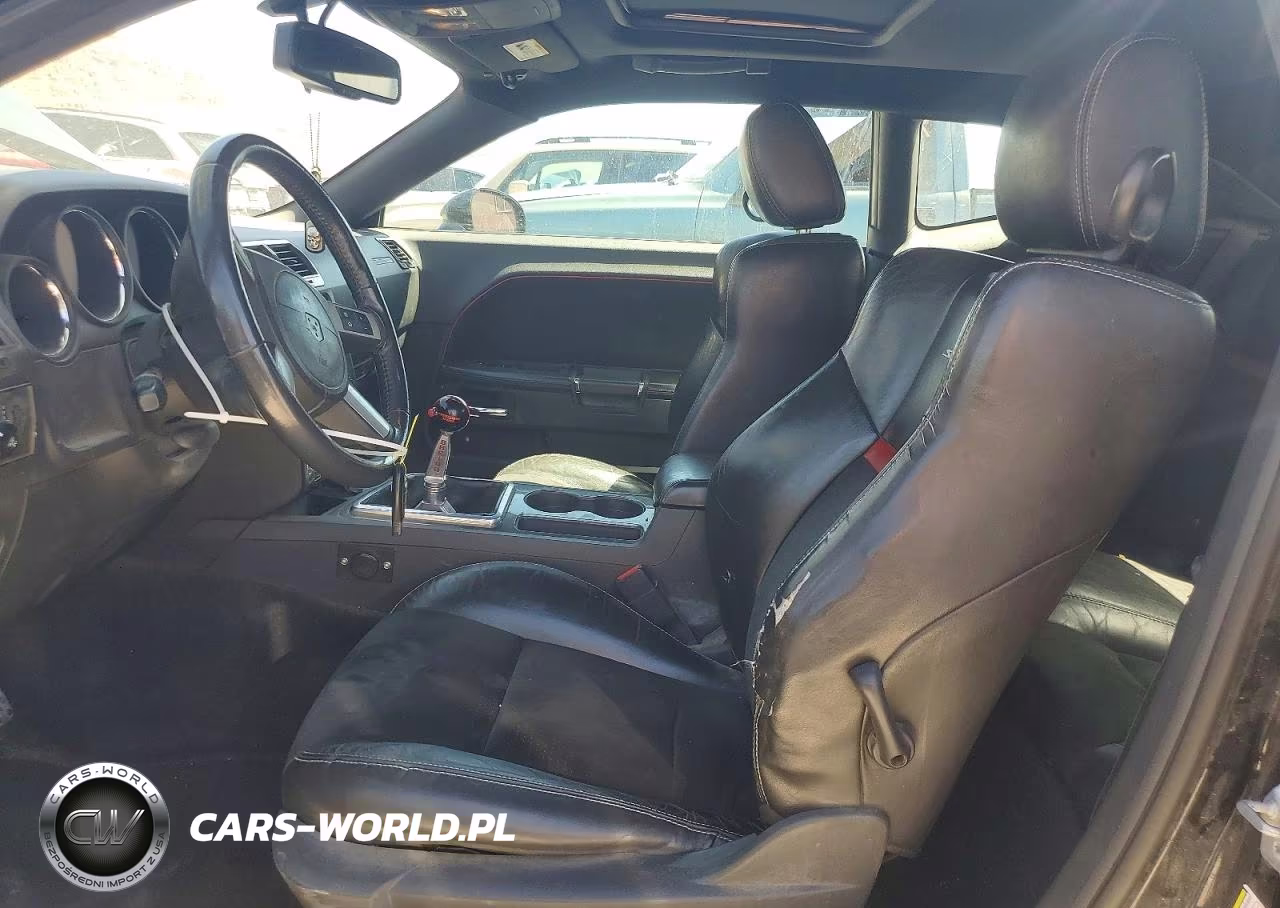 2010 Dodge Challenger Srt-8 VIN:2B3CJ7DW6AH161338 - 7