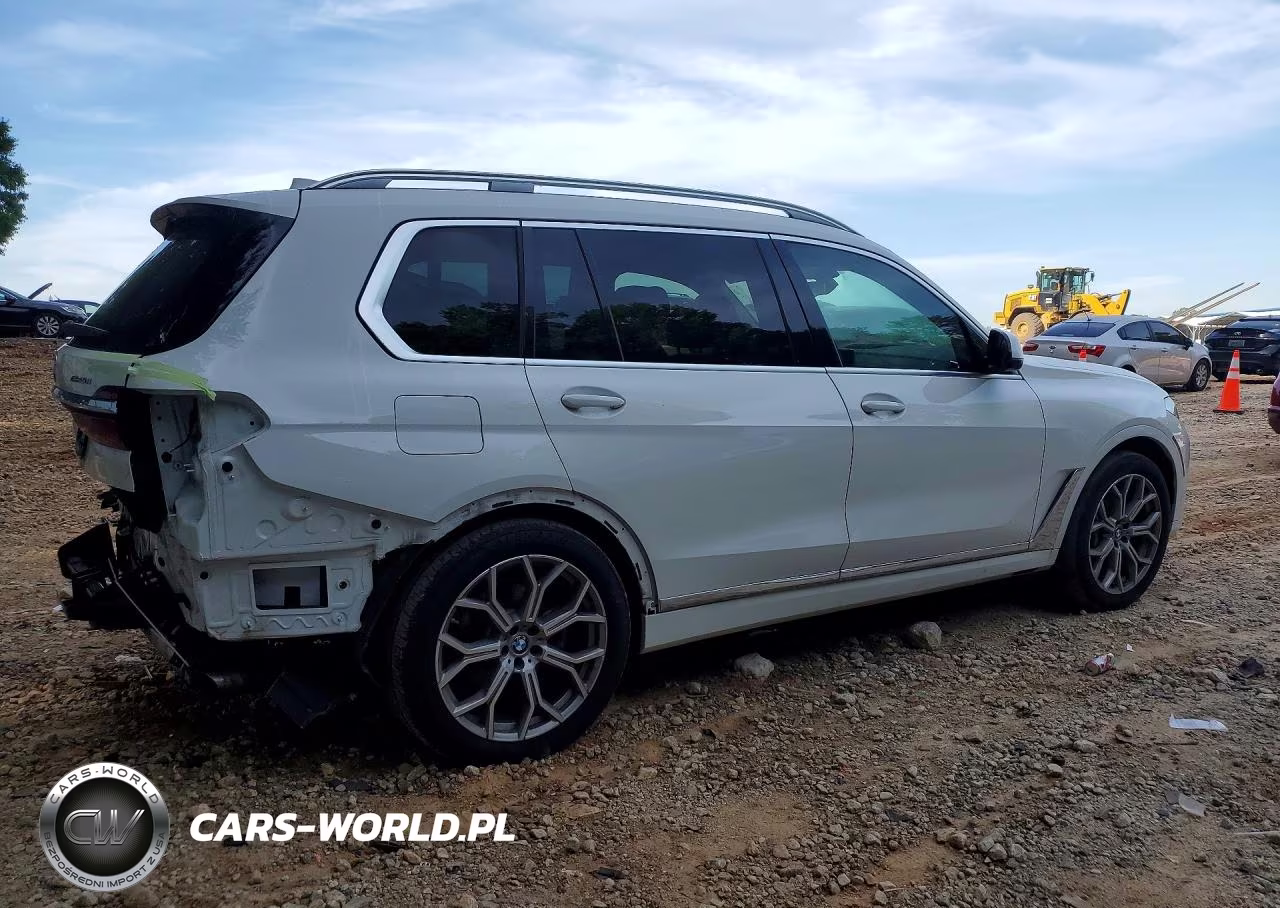 2020 BMW X7 xDrive40I VIN:5UXCW2C07L9C10406 - 3