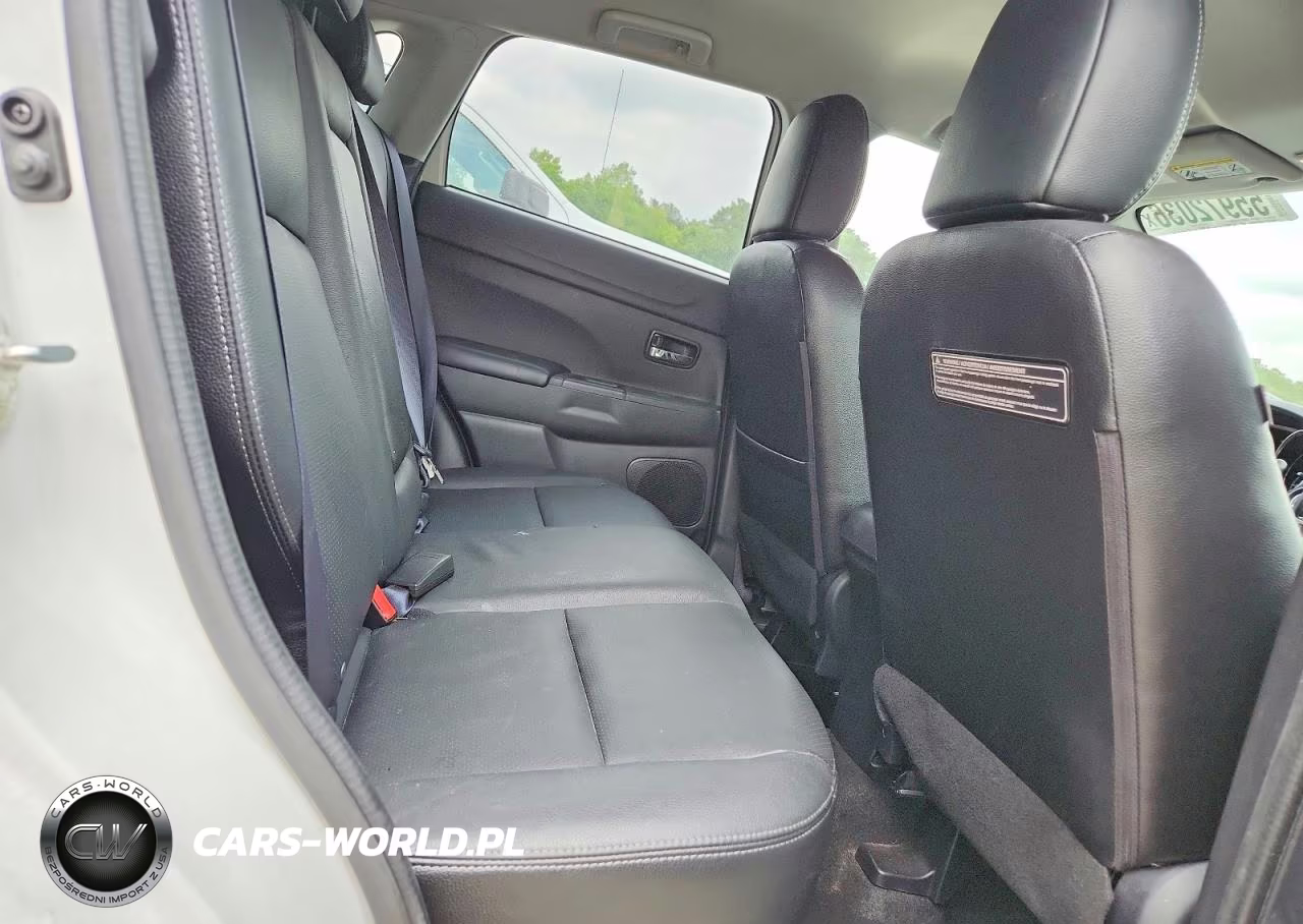 2017 Mitsubishi Outlander Sport Sel VIN:JA4AR4AW6HZ029623 - 11