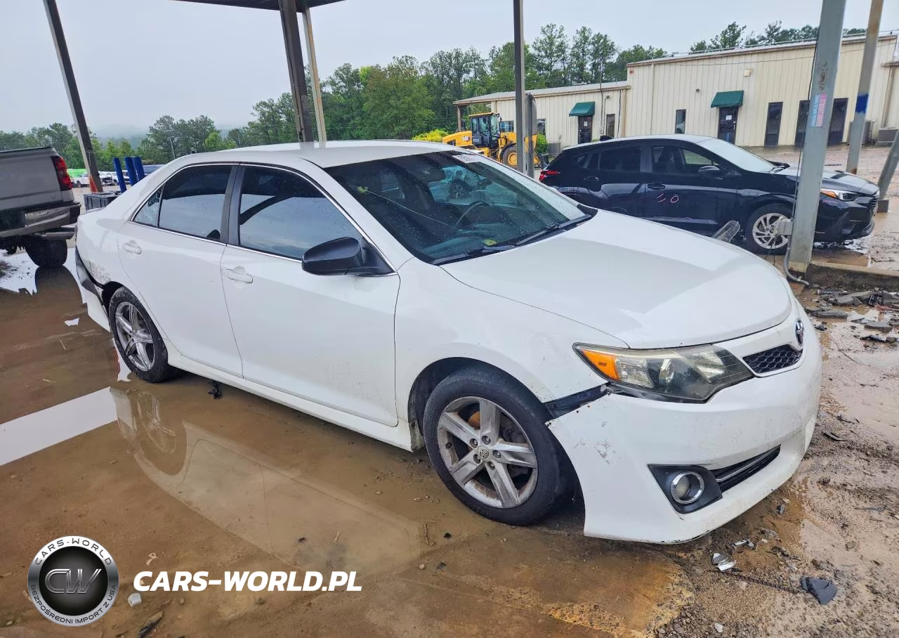 2014 Toyota Camry Se VIN:4T1BF1FK1EU304309 - 4