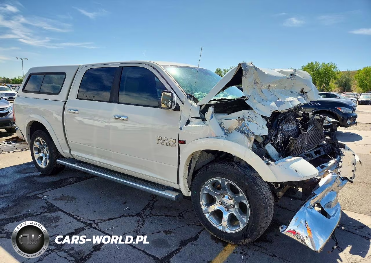 2018 Ram 1500 Laramie VIN:1C6RR7NM7JS255789 - 4