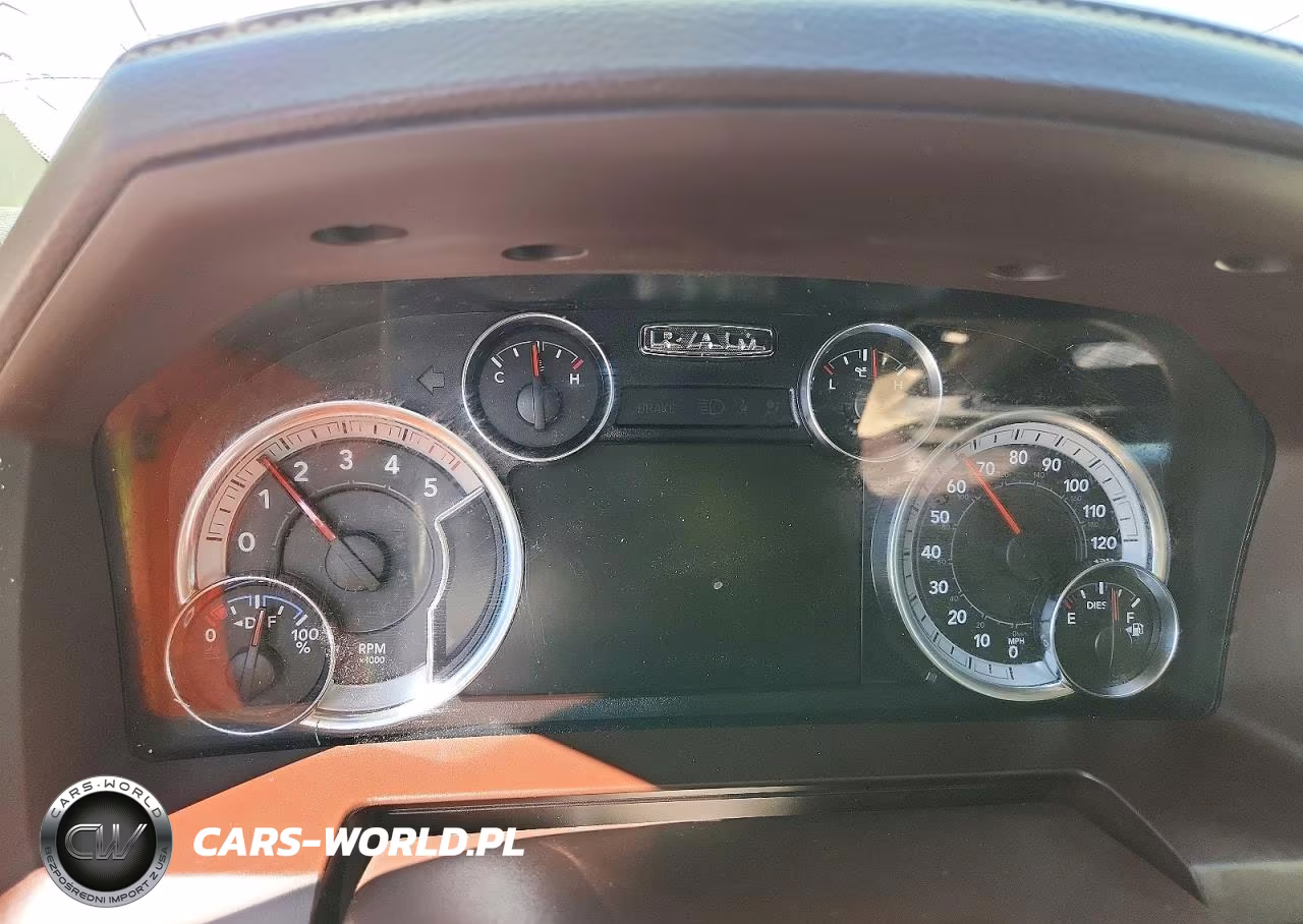 2018 Ram 1500 Laramie VIN:1C6RR7NM7JS255789 - 9