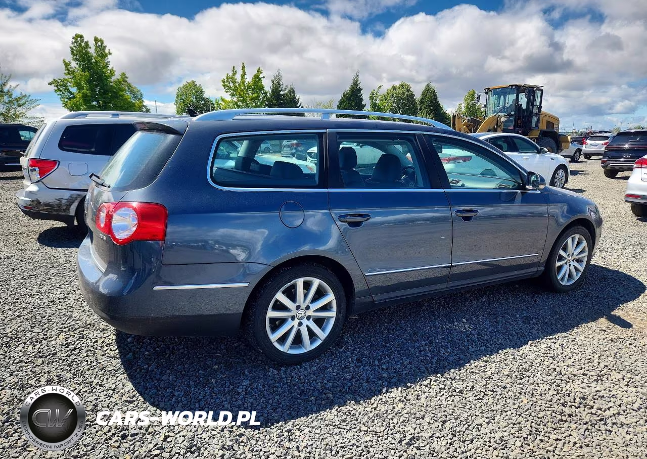 2010 Volkswagen Passat Komfort VIN:WVWXM7AN5AE101402 - 3