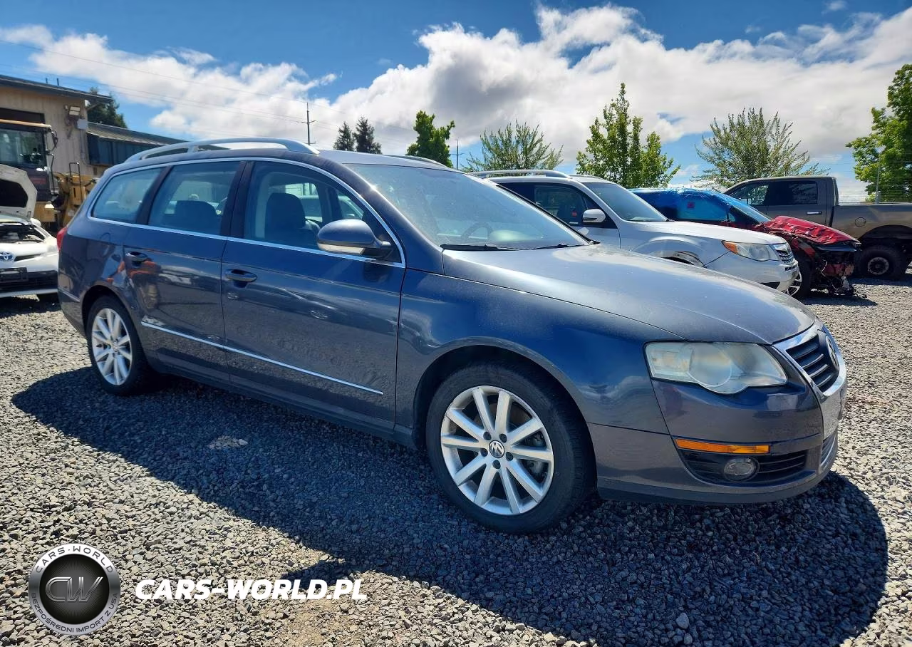 2010 Volkswagen Passat Komfort VIN:WVWXM7AN5AE101402 - 4