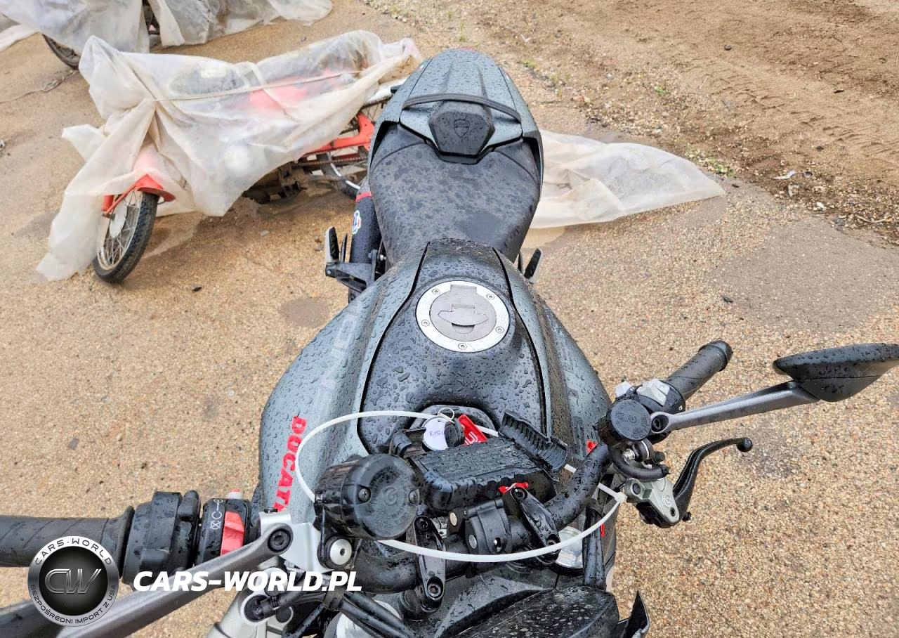 2021 Ducati Monster VIN:ZDMMAMDT9MB002483 - 5