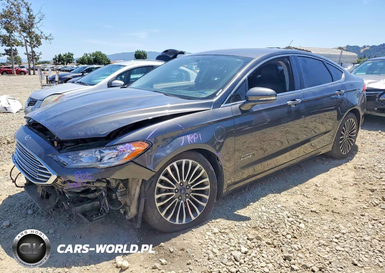 2018 Ford Fusion Energi Titanium – zdjęcie 1 z 12