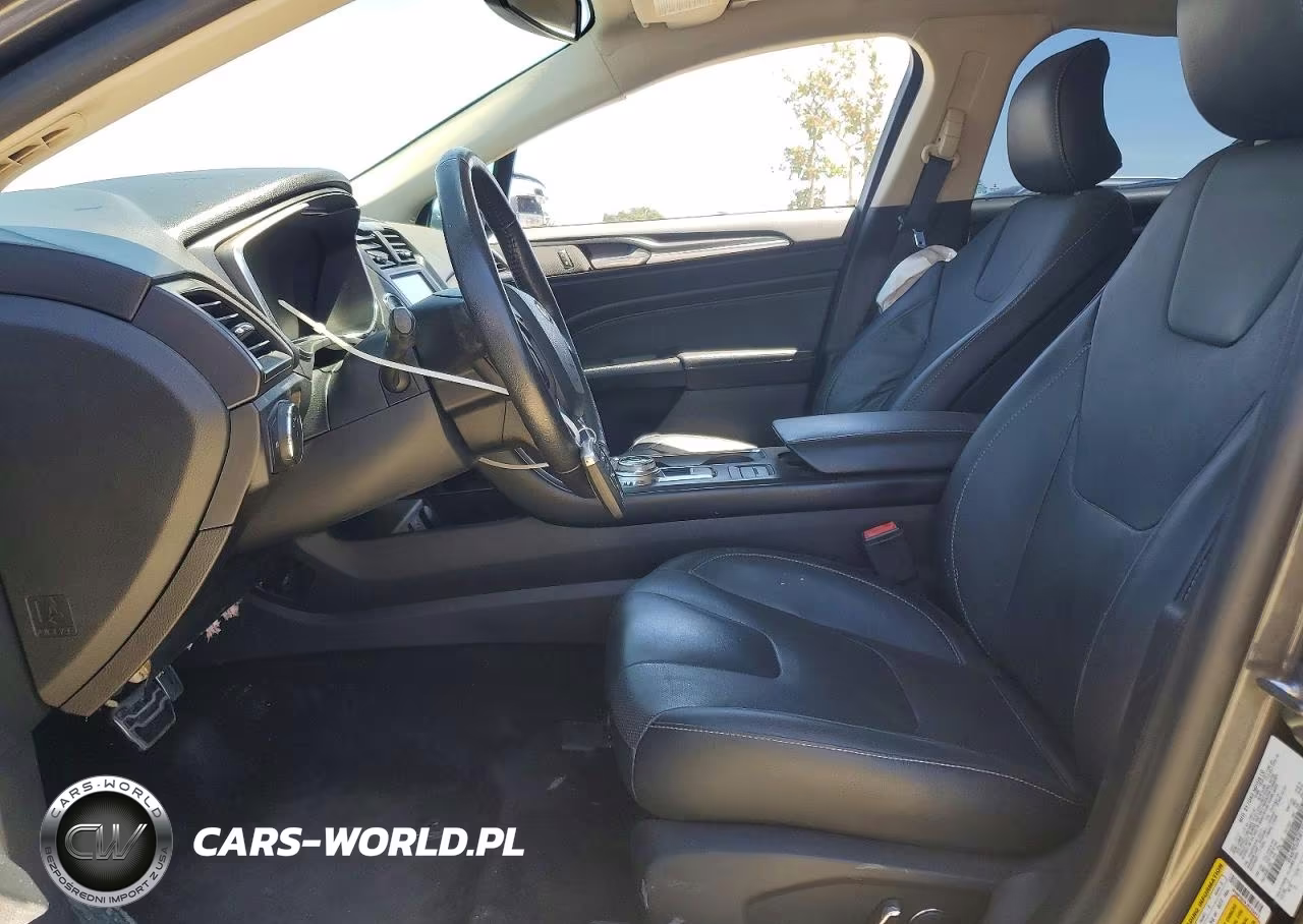 2018 Ford Fusion Energi Titanium VIN:3FA6P0SU9JR150413 - 7