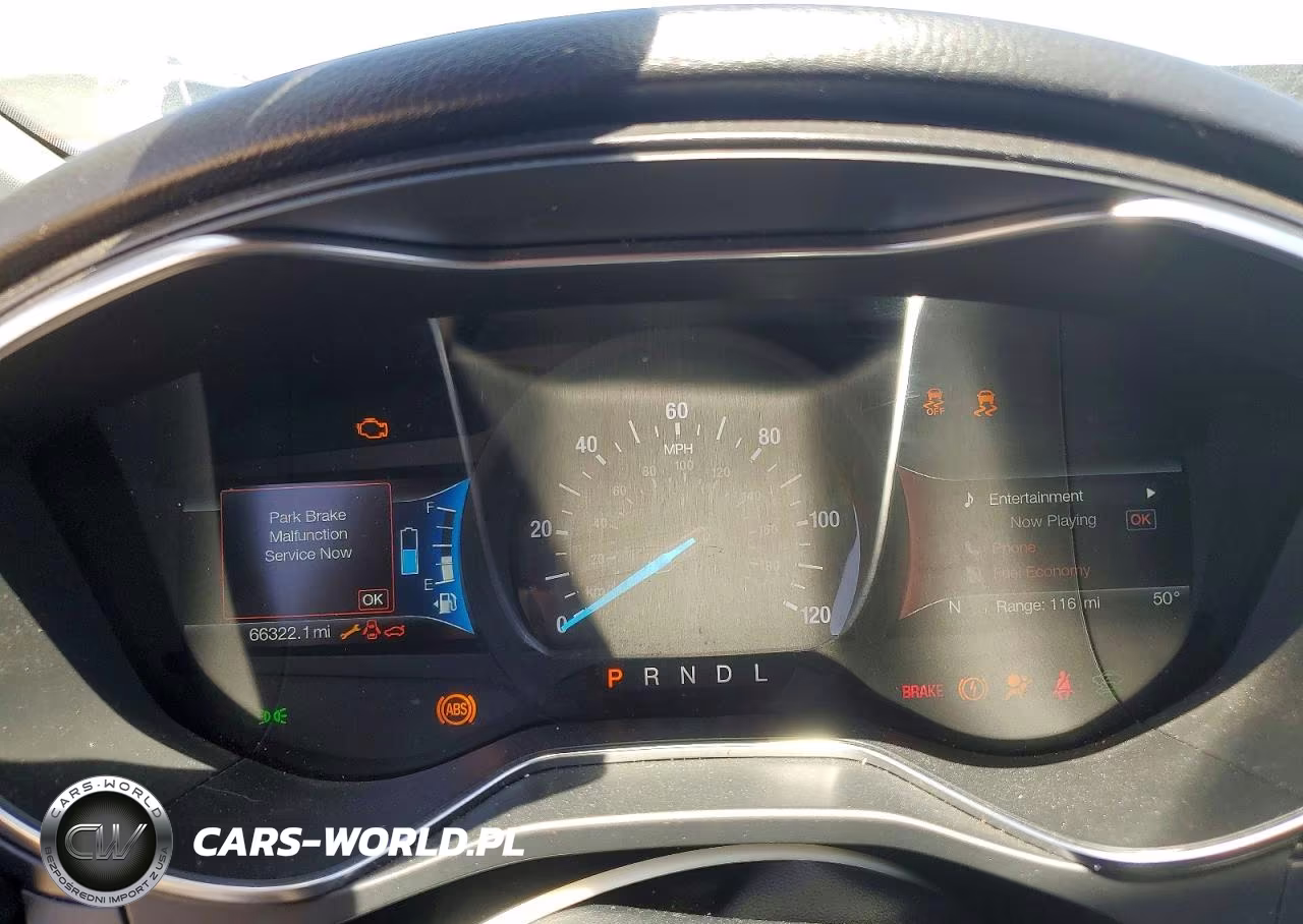 2018 Ford Fusion Energi Titanium VIN:3FA6P0SU9JR150413 - 9
