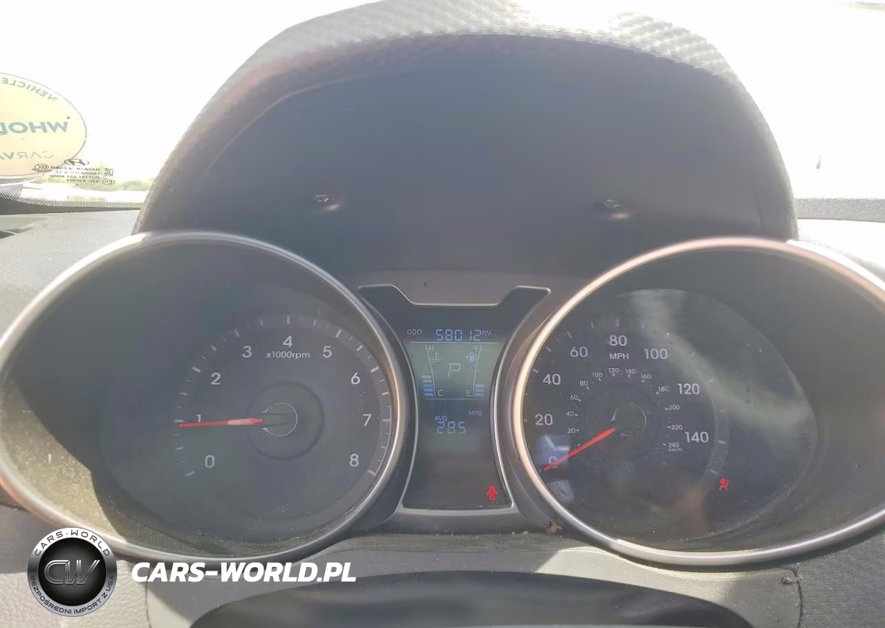 2016 Hyundai Veloster Base VIN:KMHTC6AD5GU248980 - 9