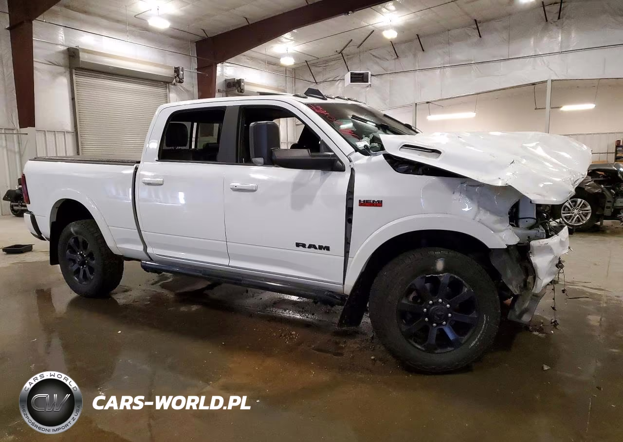 2022 Ram 2500 Laramie VIN:3C6UR5FJ6NG293580 - 4