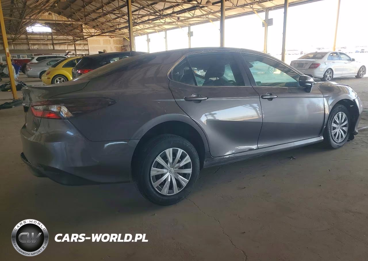 2023 Toyota Camry Hybrid Le VIN:4T1C31AK7PU605660 - 3